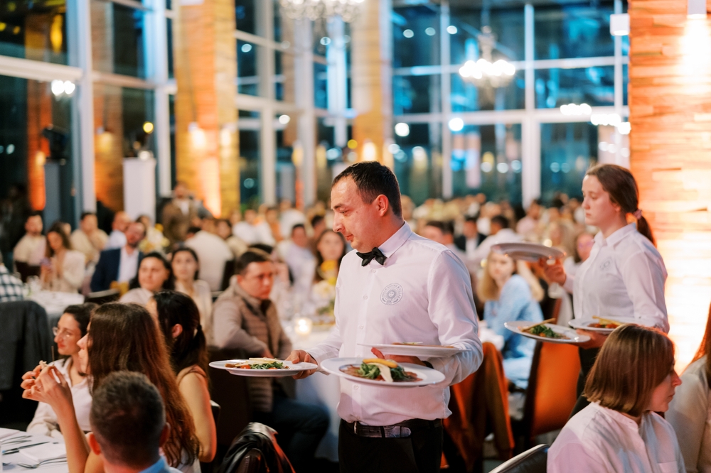 Elegant dining service at Victory Hall